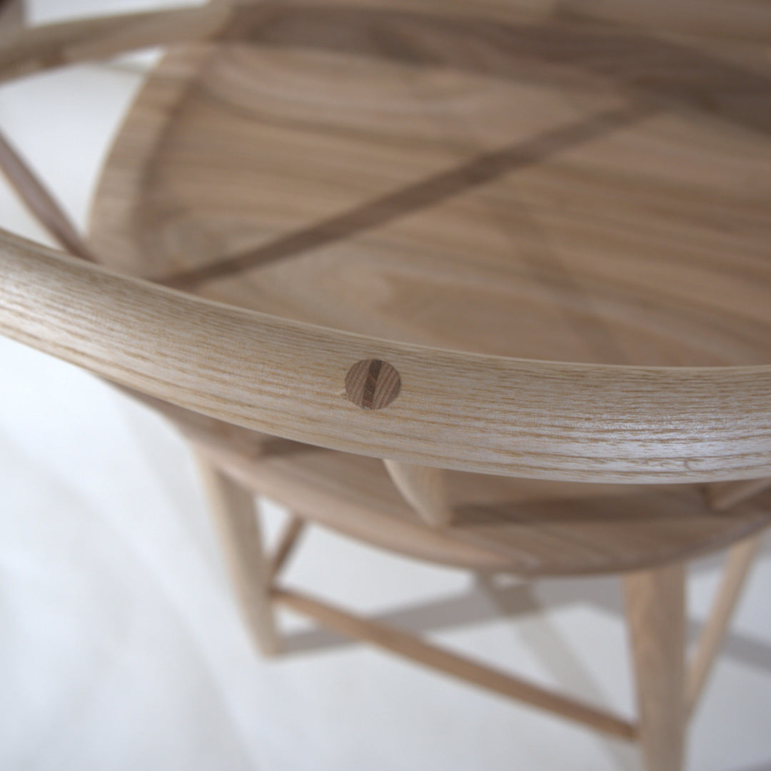 WERKHOCKER - Windsor-Stuhl - mit Lehne | Hartholzdesign