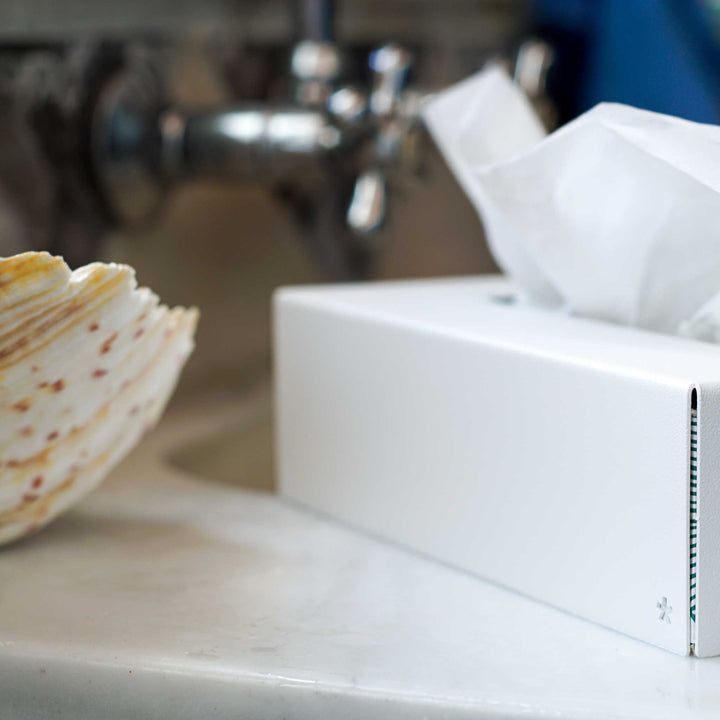 TISSUE BOX - Cosmetic tissue box | Roman Luyken | Peppermint Products