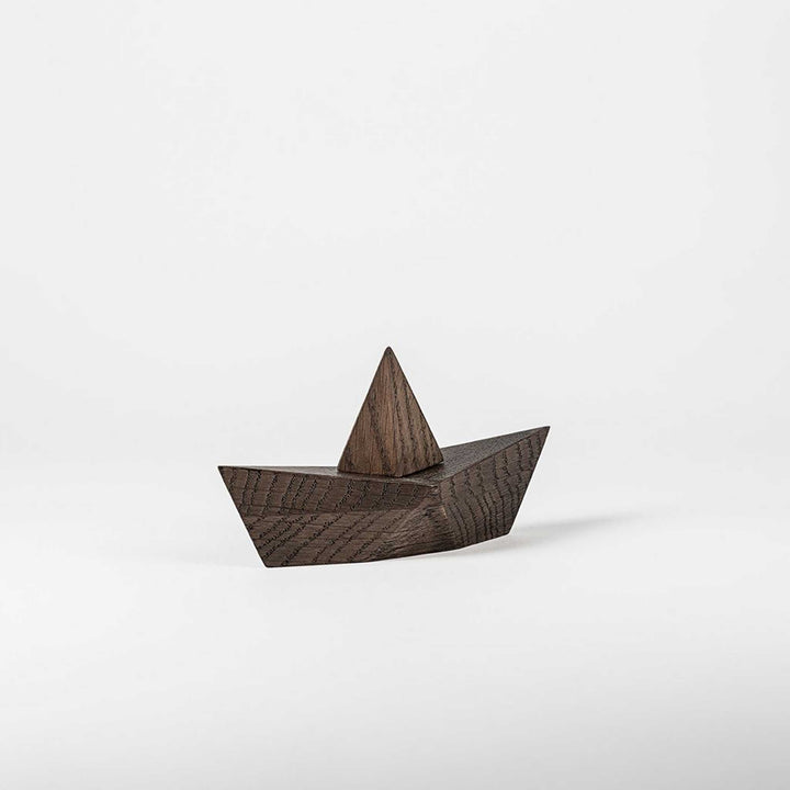 ADMIRAL - Wooden sailboat - Oak | Jakob Burgsø | boyhood