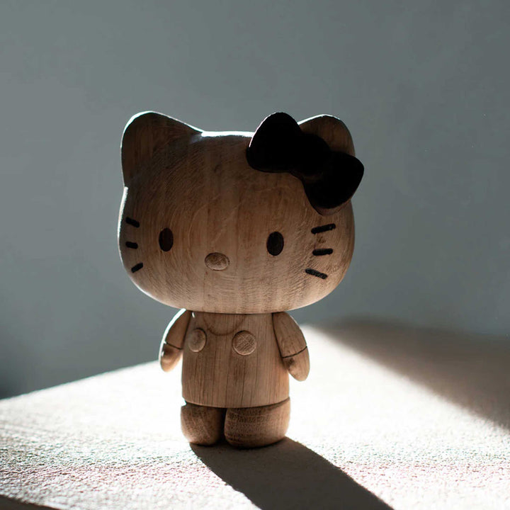 HELLO KITTY small - Wooden FIGURINE - Oak 14 cm high | boyhood