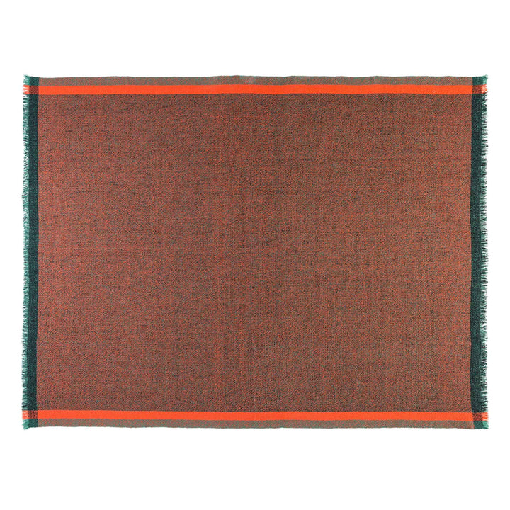 INTEGRATE THROW THINKING - rote Tagesdecke - 180x140 cm - 100% Merino Wolle | Cristian Zuzunaga