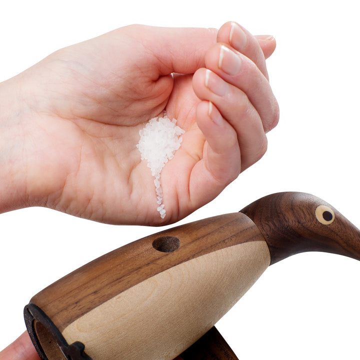 Salt Grinder Salt Penguin – FSC Walnut · 17 cm | Spring Copenhagen · Hostess Gift