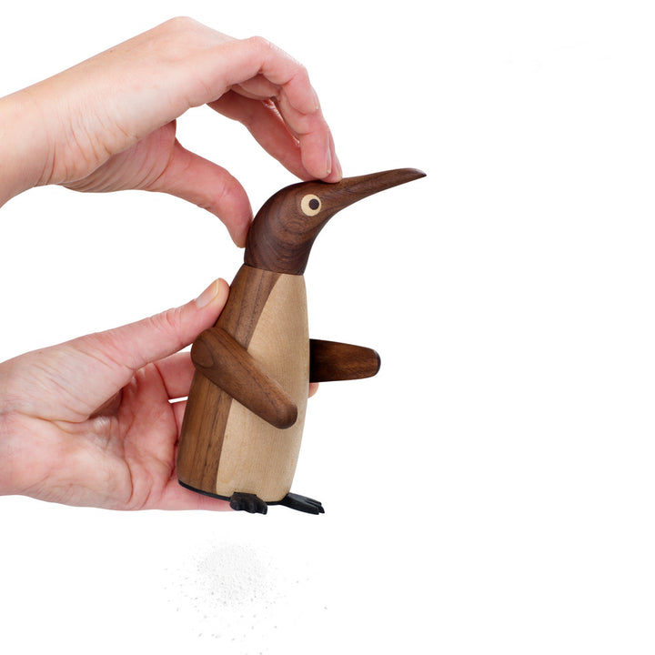 Salt Grinder Salt Penguin – FSC Walnut · 17 cm | Spring Copenhagen · Hostess Gift
