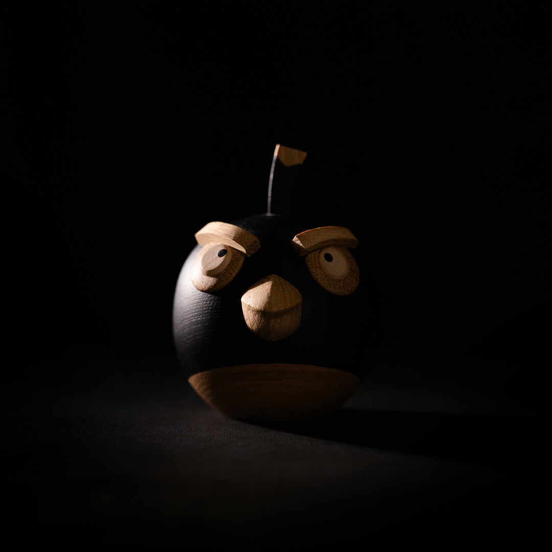ANGRY BIRDS X BOMB SMALL - Wooden Comic Figurine - Oak 9 cm high | Jakob Burgsø | boyhood