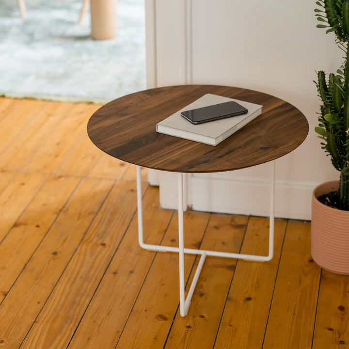 WALNUT 01 - side table made of solid wood | weld & co