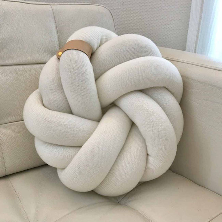 BLOSSOM - knot cushion | adorist.