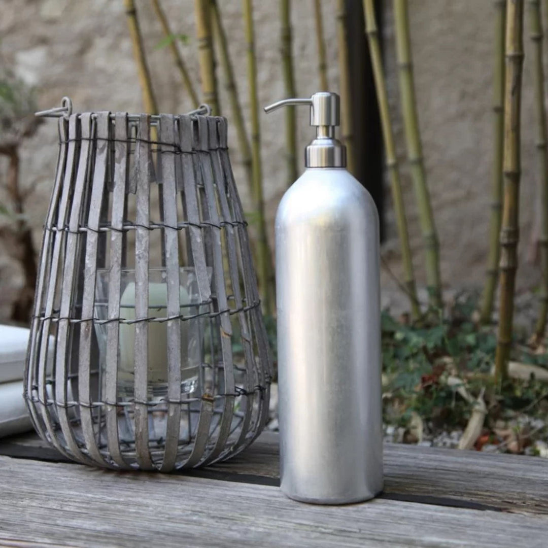 FIRE - soap dispenser - recycled fire extinguisher | werkvoll