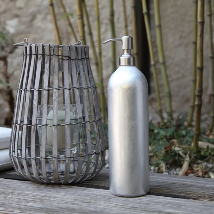 FIRE - soap dispenser - recycled fire extinguisher | werkvoll