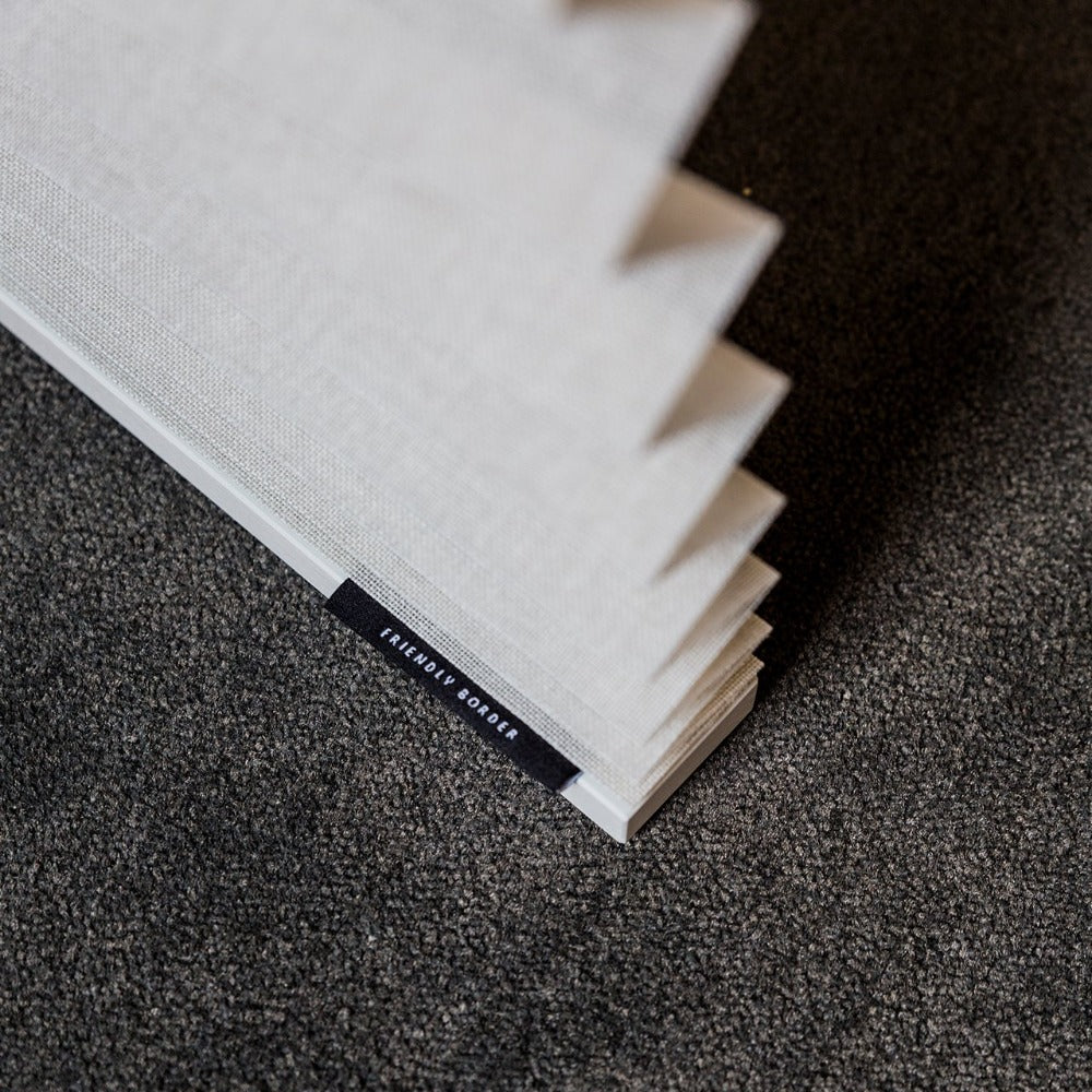 FRIENDLY BORDER - Sichtschutz - M - grau | nju Studio