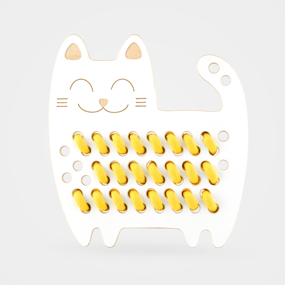 SOPHIA THE CAT - wooden lacing toy - Montessori | milin