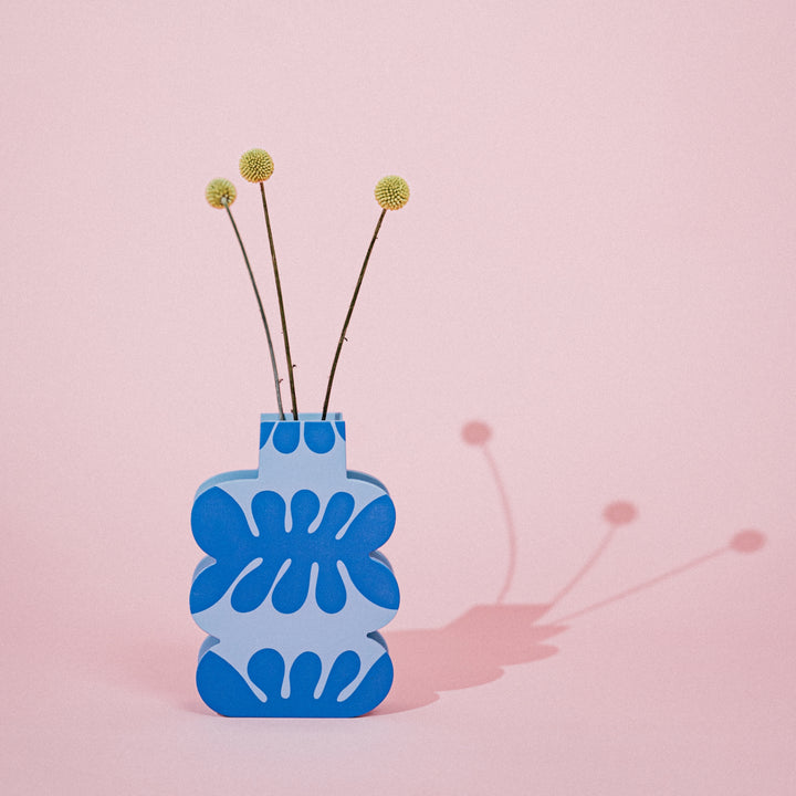 BIG BLUE - Vase aus Holz - mit Glaseinsatz | milin