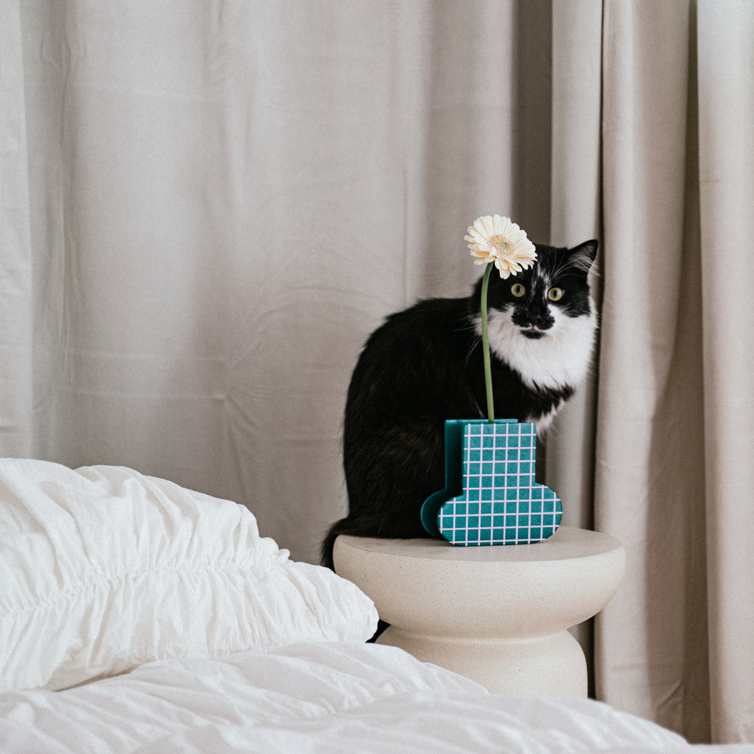 GRID - wooden vase - with glass insert | milin