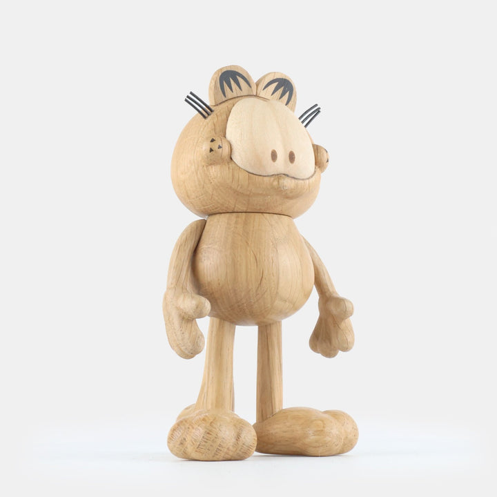 GARFIELD Small - Small wooden figure - Oak 14 cm high - Jakob Burgsø | boyhood