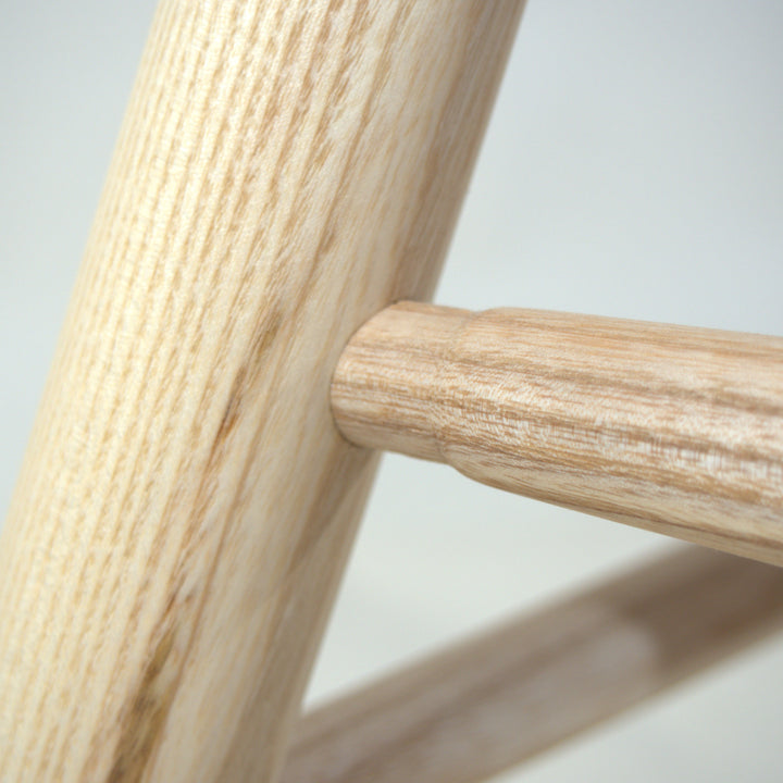 WERKHOCKER - Windsor-Stuhl - mit Lehne | Hartholzdesign