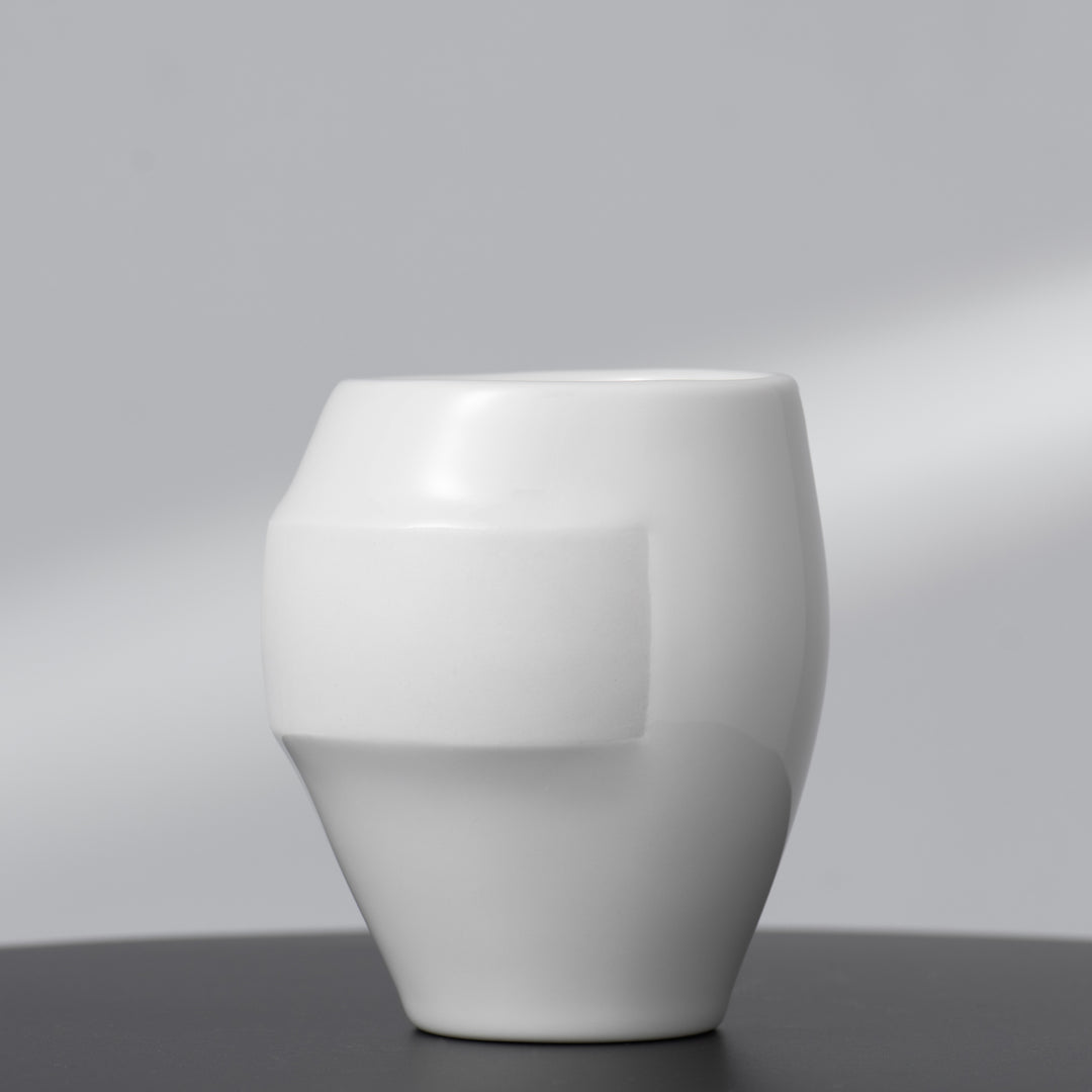 YUAN 01 - Large cup - handle-free design made of porcelain | HONiSTUDIO