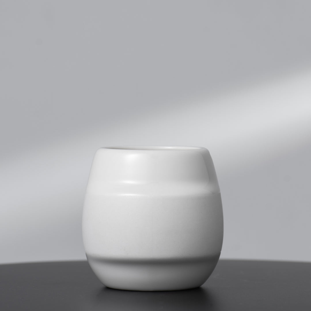 YUAN 02 - medium cup - handle-free design made of porcelain | HONiSTUDIO