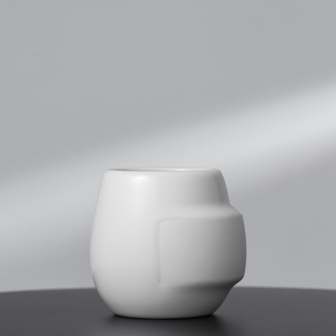 YUAN 02 - medium cup - handle-free design made of porcelain | HONiSTUDIO