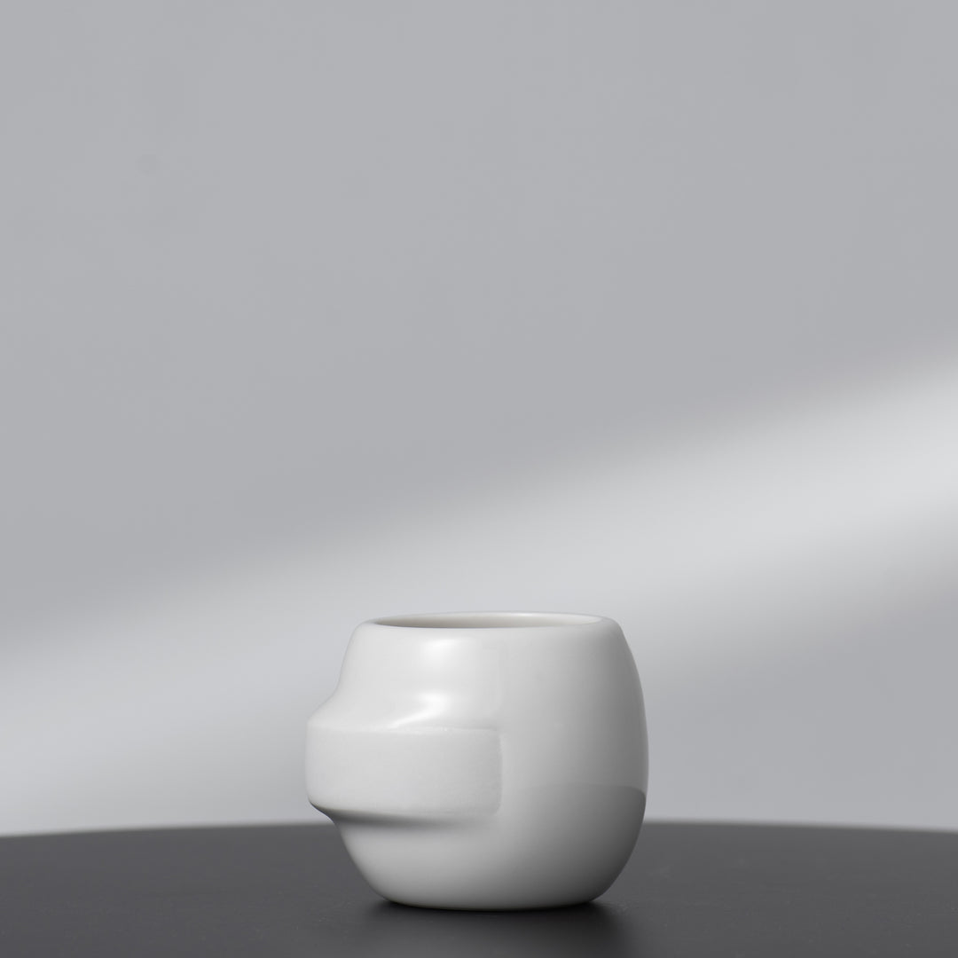 YUAN 03 - small cup - handle-free design made of porcelain | HONiSTUDIO