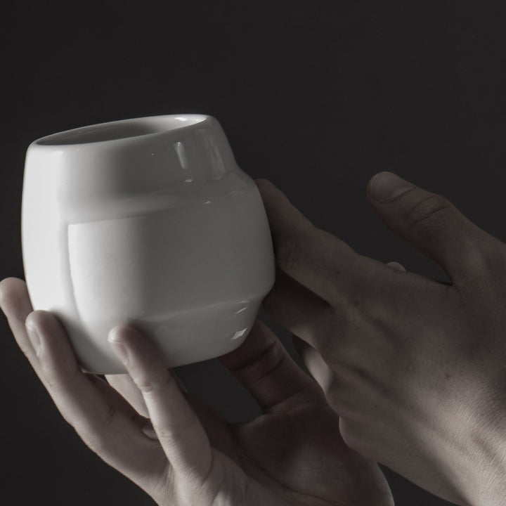 YUAN 03 - small cup - handle-free design made of porcelain | HONiSTUDIO