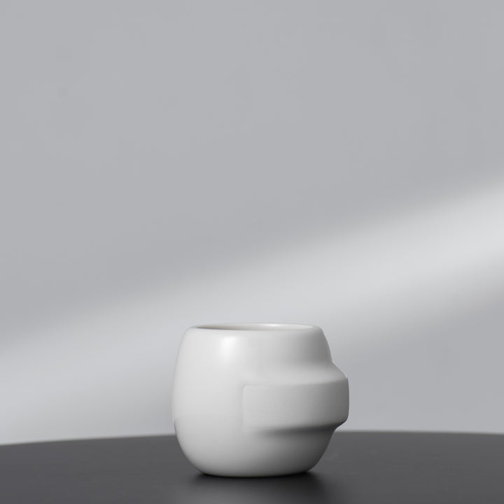 YUAN 03 - small cup - handle-free design made of porcelain | HONiSTUDIO