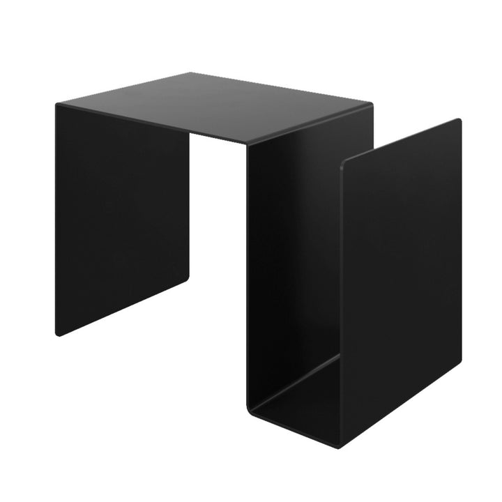 HUK - Side table and storage solution - Multitalented aluminum design | Müller