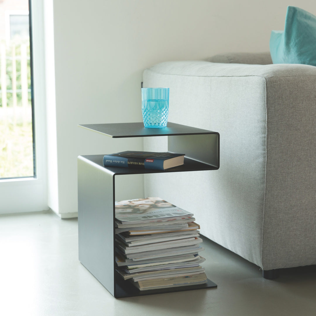 HUK - Side table and storage solution - Multitalented aluminum design | Müller