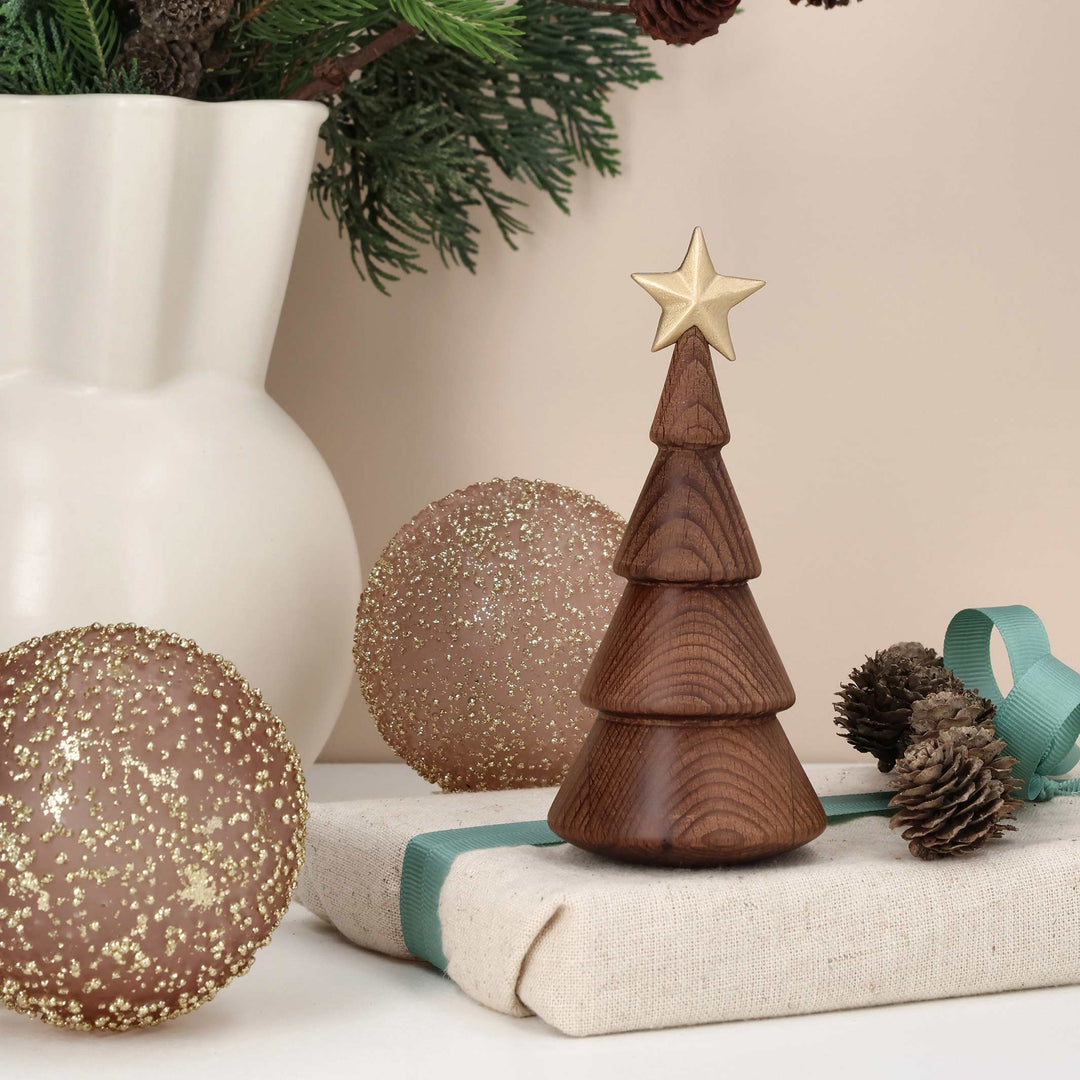THE CHRISTMAS TREE - Dark Wooden Christmas Tree with Gold Star - Tumble Toy 16 cm high | Thor Høy | Spring Copenhagen