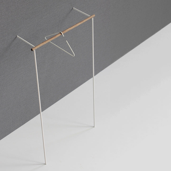 LEANON II - Garderobe zu Anlehnen | roomsafari