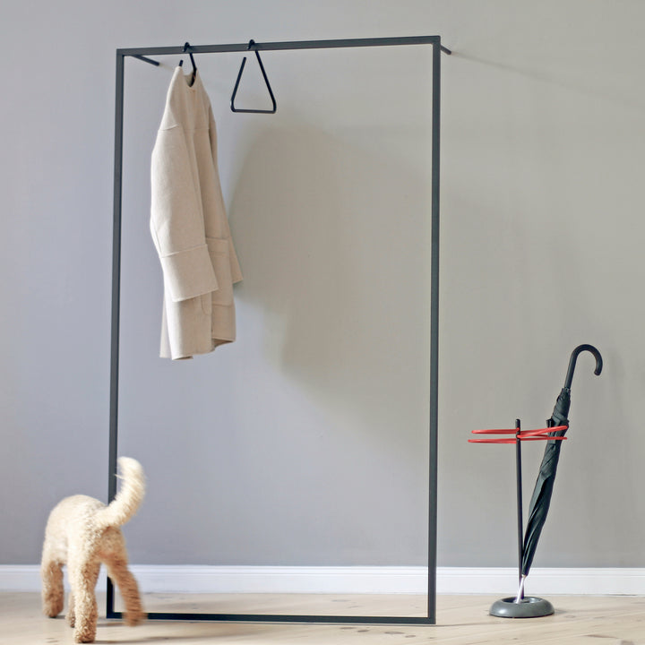 MF LEANO - Wandgarderobe - zum Anlehnen | roomsafari