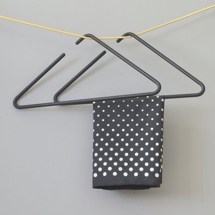 TRIANGLE - Kleiderbügel aus Metall - 5er Set | roomsafari