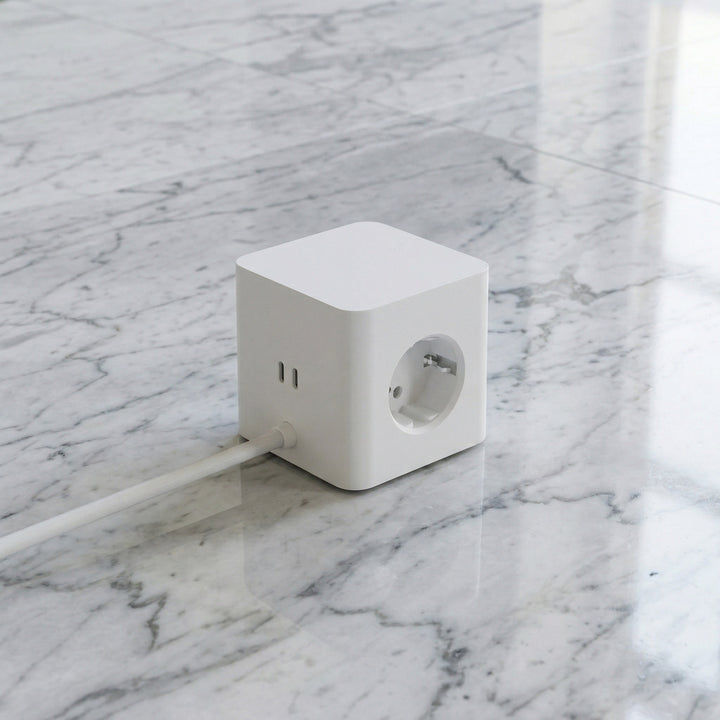 Power Strip Cubical C1 – 3 Sockets with 65 W USB-C | Cords