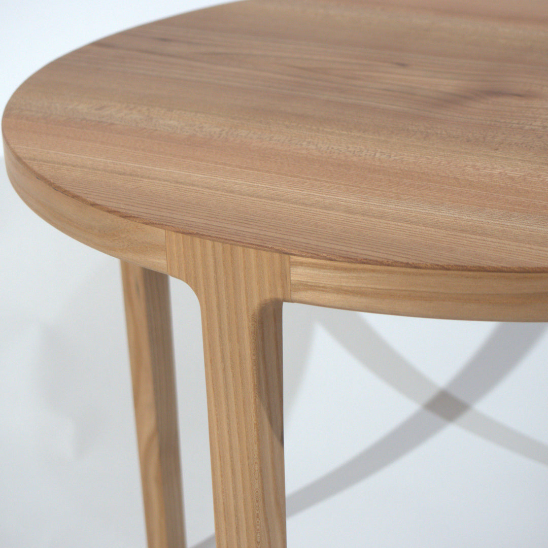 LOHMEYER - coffee table made of elm wood - Ø 60cm | Hartholzdesign