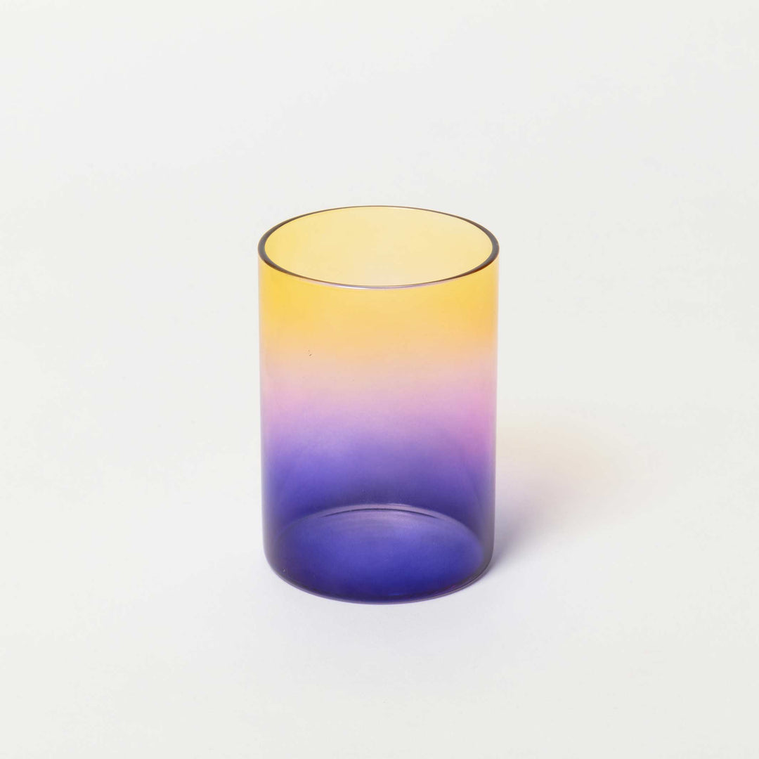 GRADIENT GLASSES THREE TONE - dreifarbige Trinkgläser Blau, Pink & Gelb im 2er Set | Block Design