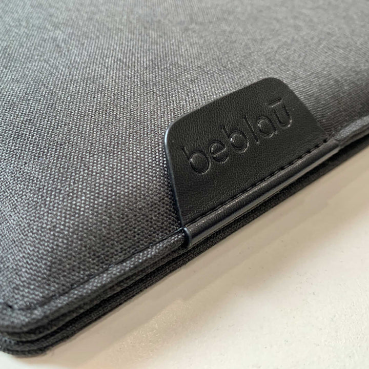 STAND-UP SLEEVE - Desktop-Organizer mit Laptop- & Tablet-Hülle - 13 oder 15" | beblau