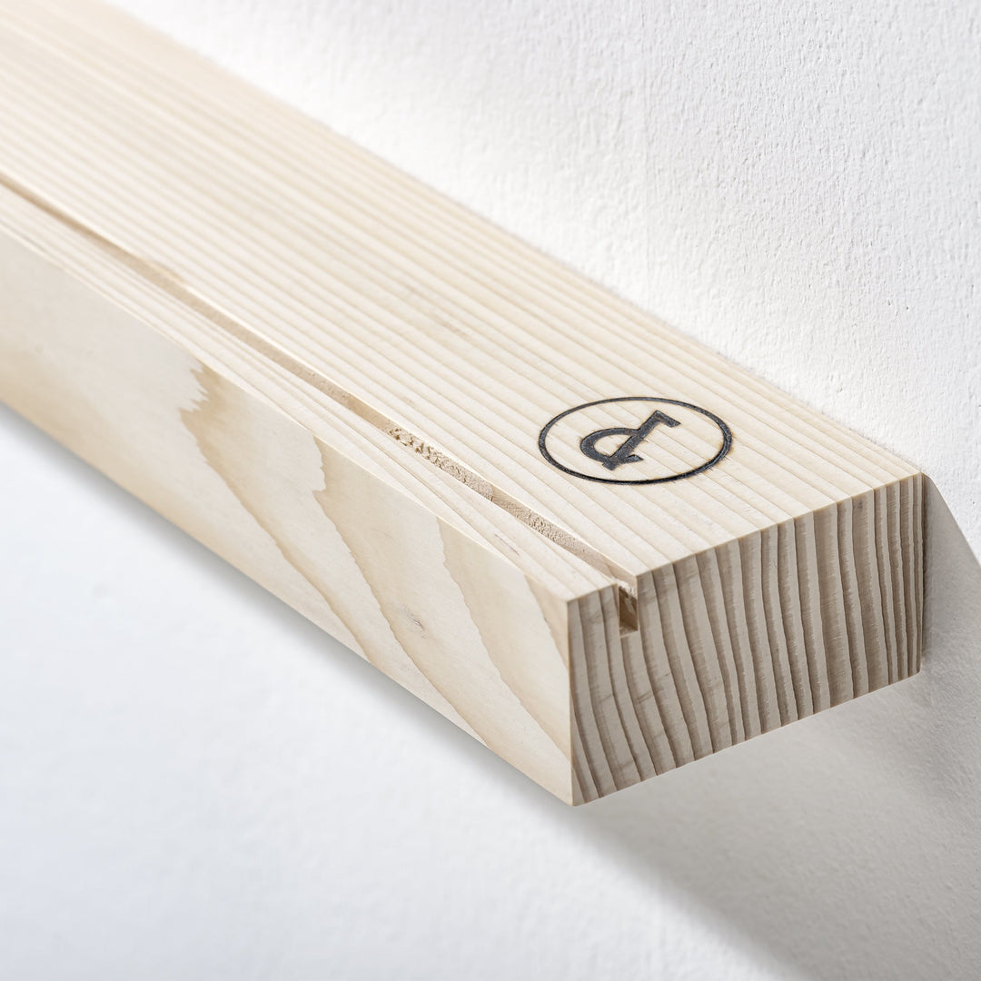 SILVER FIR 02 - wooden picture rail | weld & co