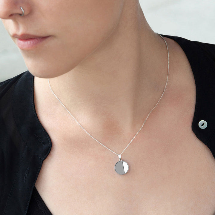 Necklace 'R01'