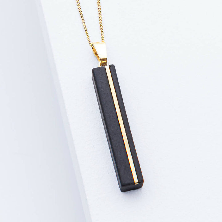 studio4l-betonschmuck-kette-c1-gold-schwarz-1000x1000
