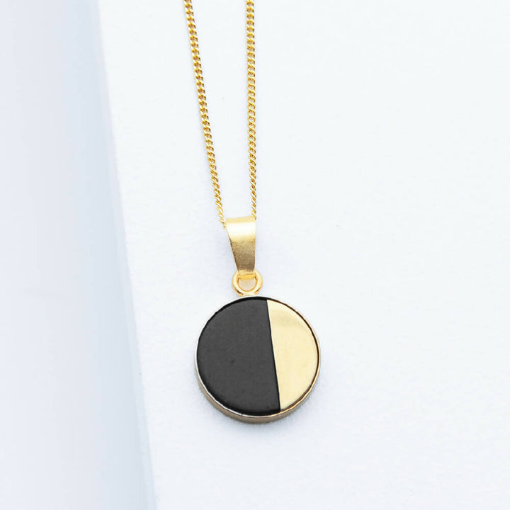 Necklace 'R01'