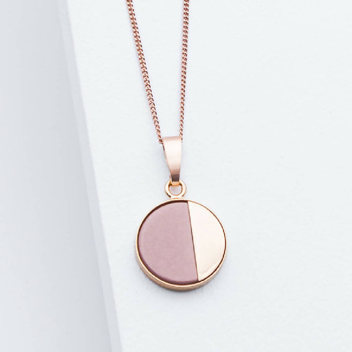 Necklace 'R01'